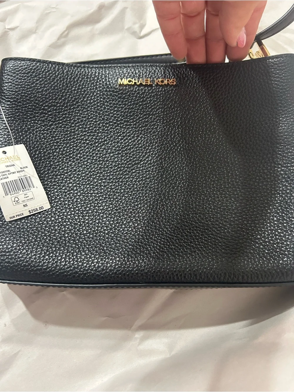Michael Kors compact pebbled